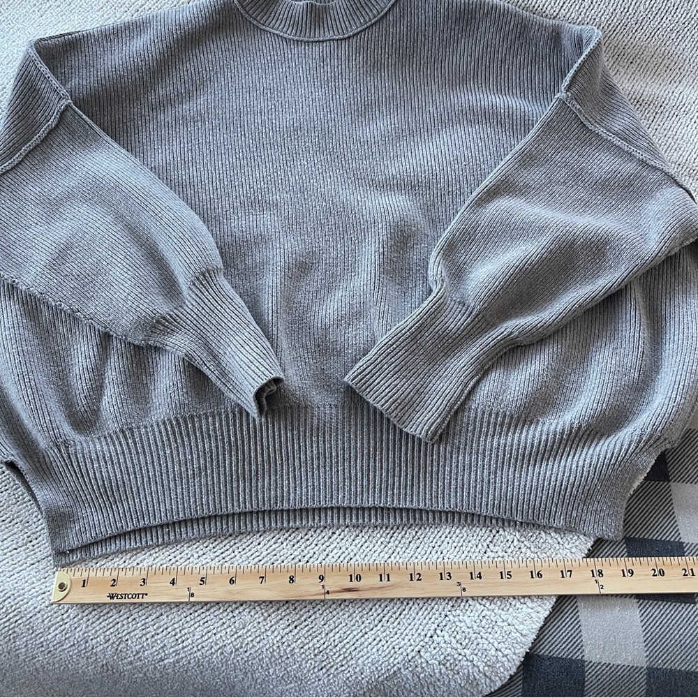 Free People Women’s Gray Women's Crew Neck Sweater XS - Picture 10 of 16